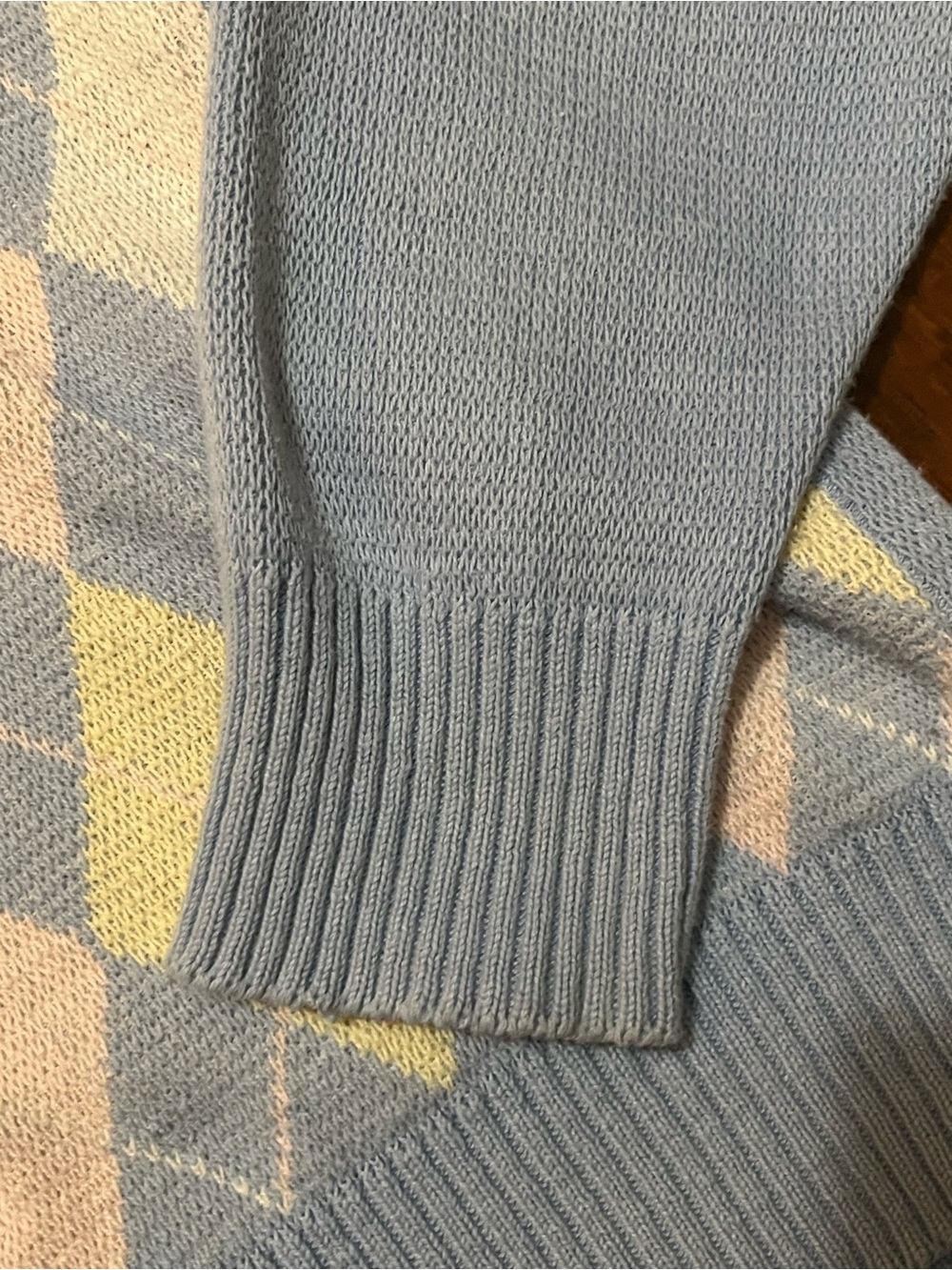 Le Tigre Vintage Women’s Pastel Argyle V-Neck Sweater in Light Blue Large - Picture 4 of 6